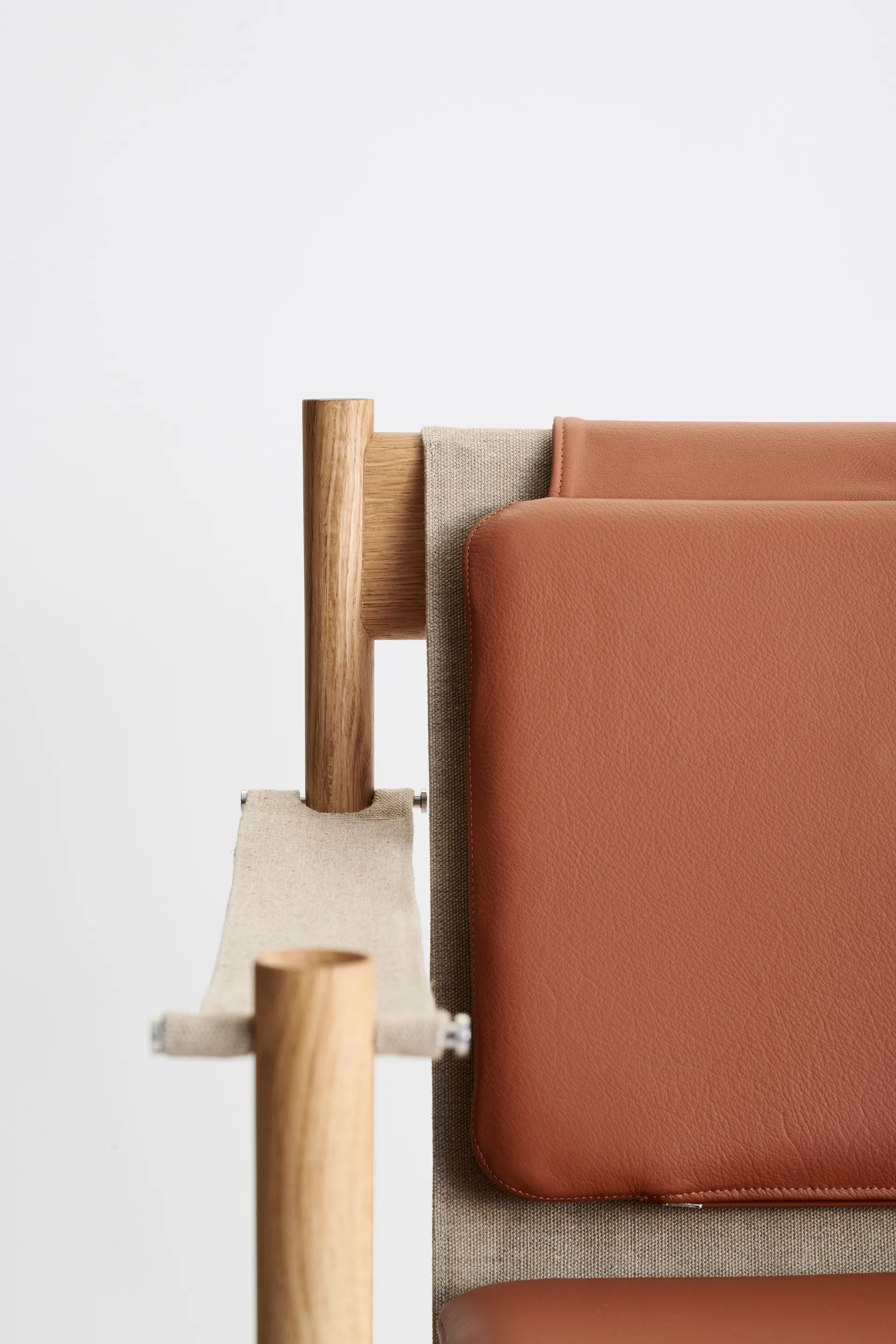 Sillón HB, Roble aceitado-cuero brandy Brdr. Krüger