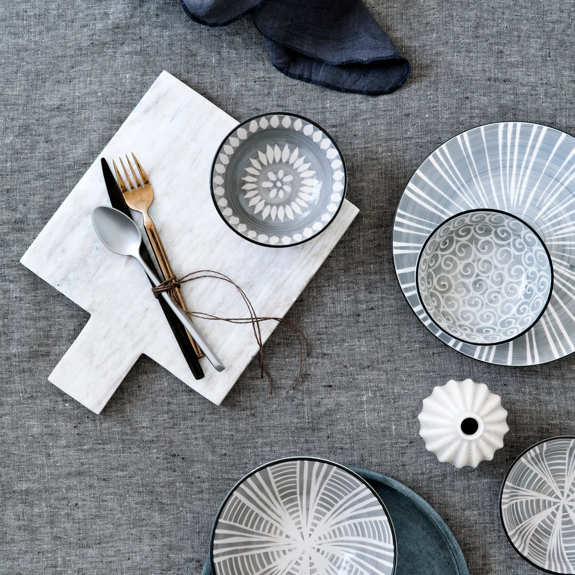 Cubertería Sletten, 16 piezas, acero inoxidable mate Broste Copenhagen