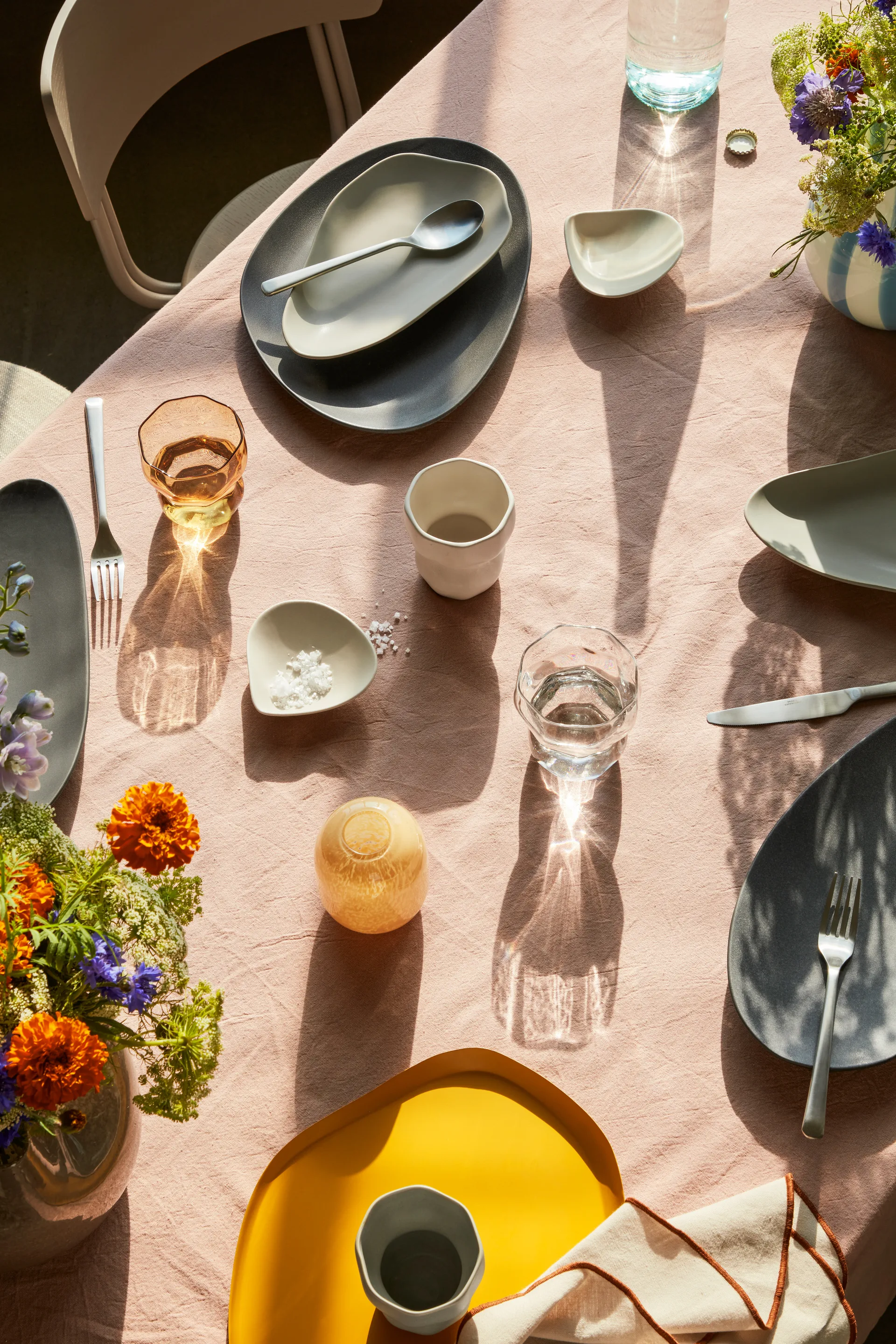 Cubiertos Hune 16 piezas, Brushed satin Broste Copenhagen