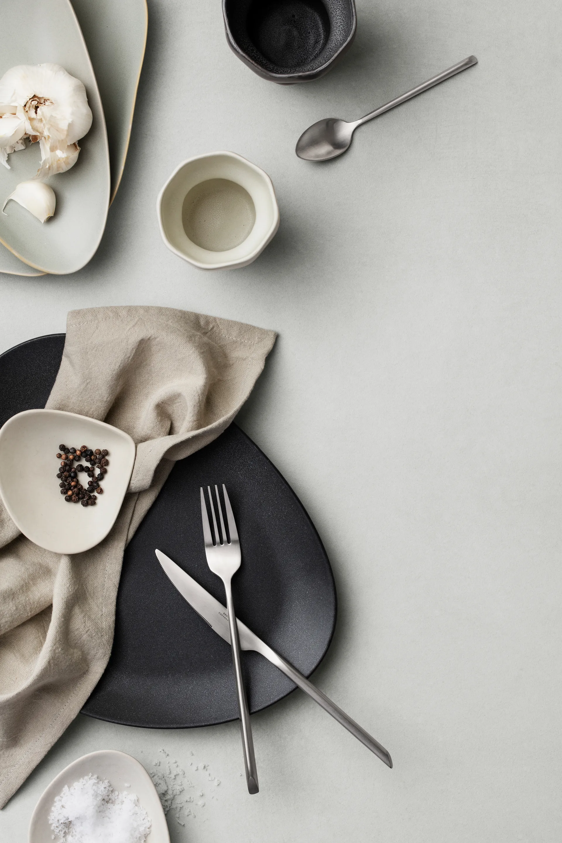 Cucharilla de té Sletten, Flana satin forged Broste Copenhagen