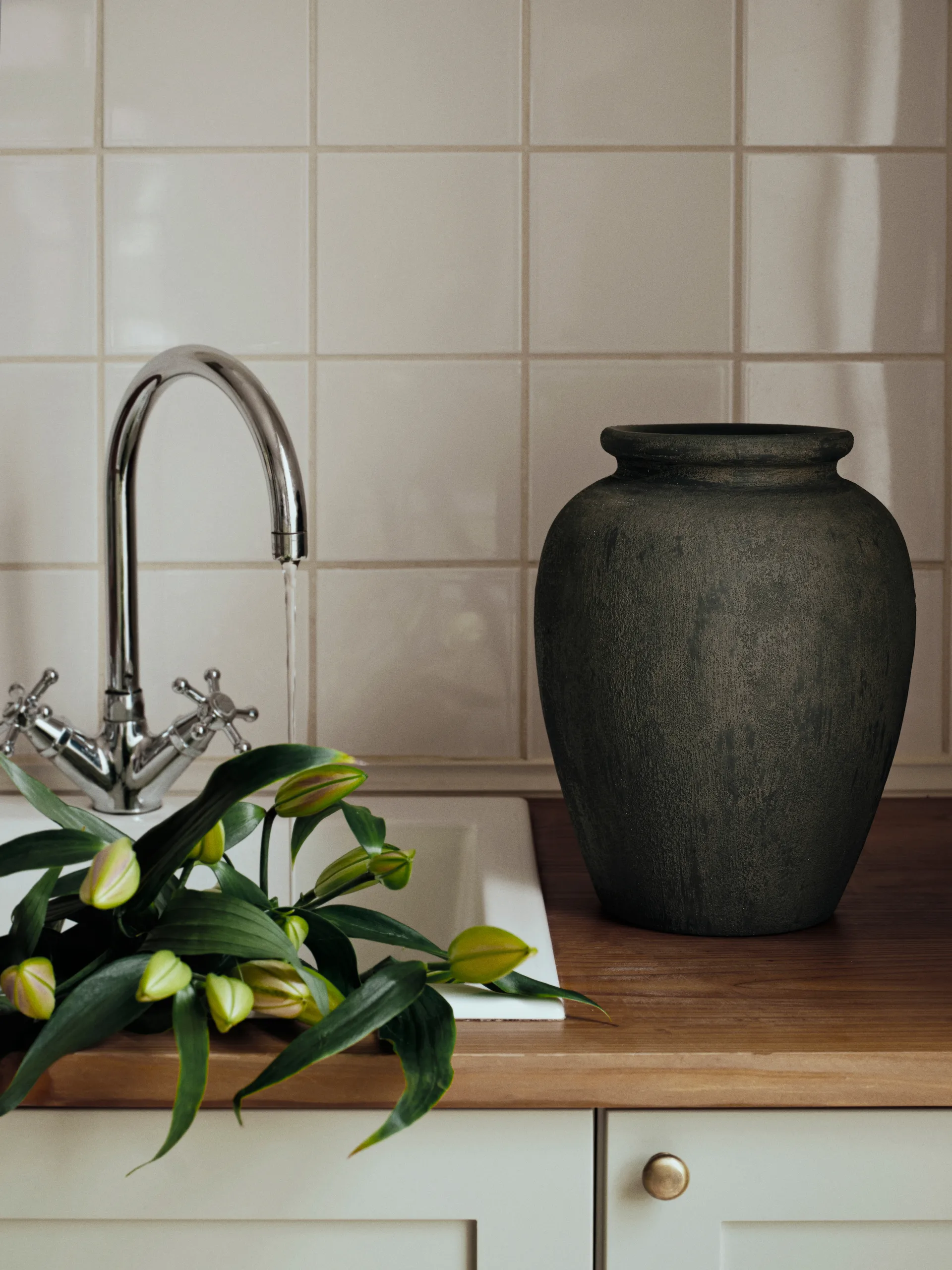 Jarrón Uma, Rustic dark brown, 30 cm Broste Copenhagen