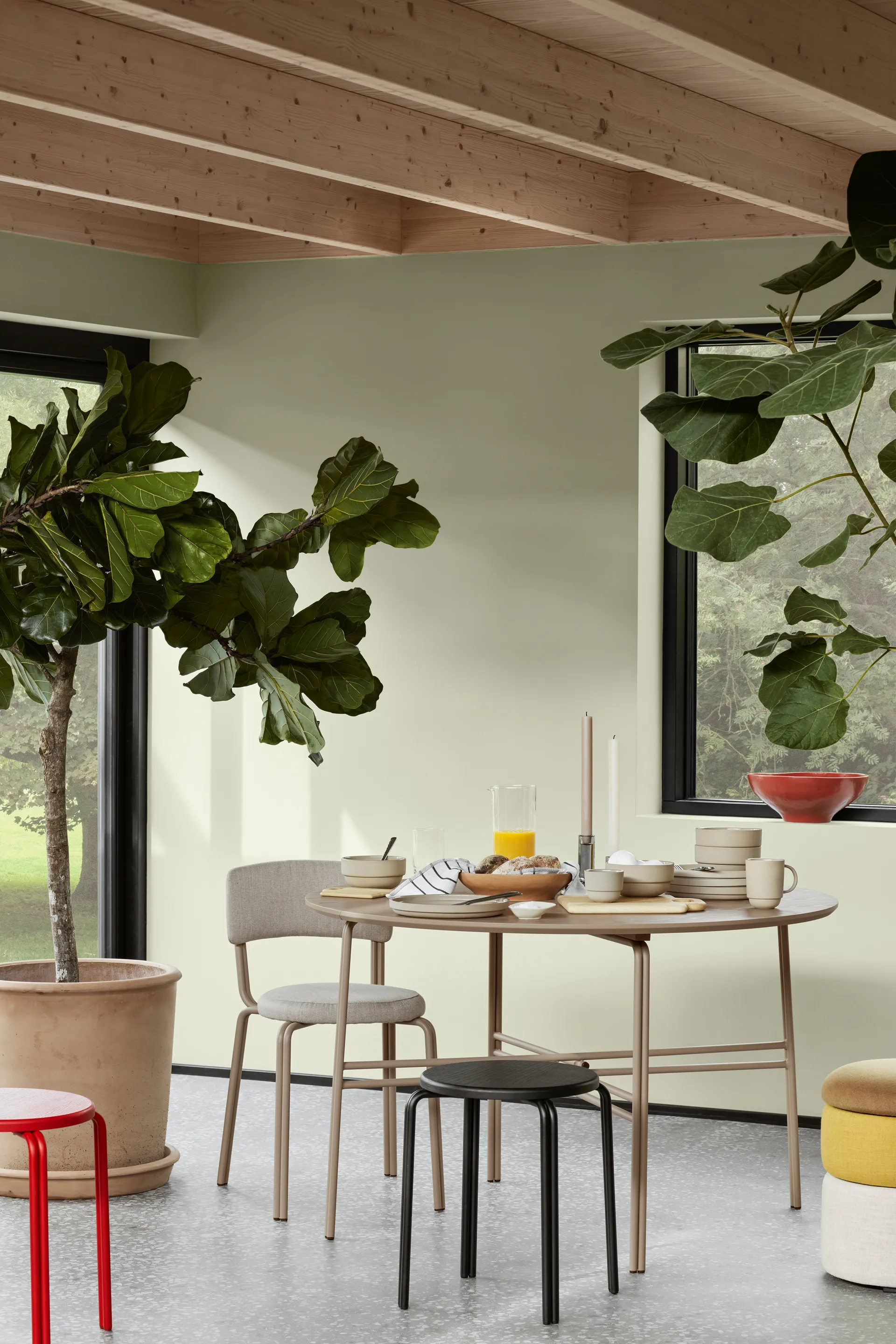 Silla Oda, Warm grey Broste Copenhagen