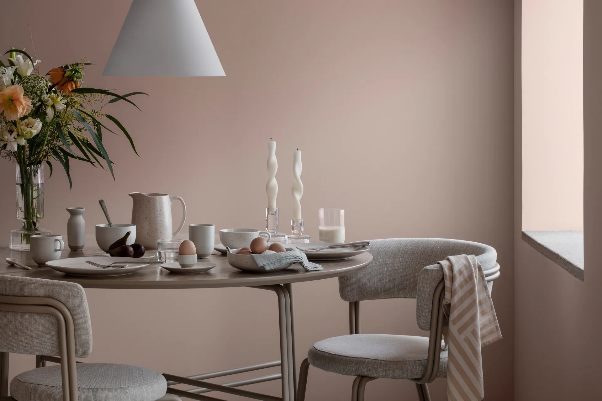 Silla Oda, Warm grey Broste Copenhagen