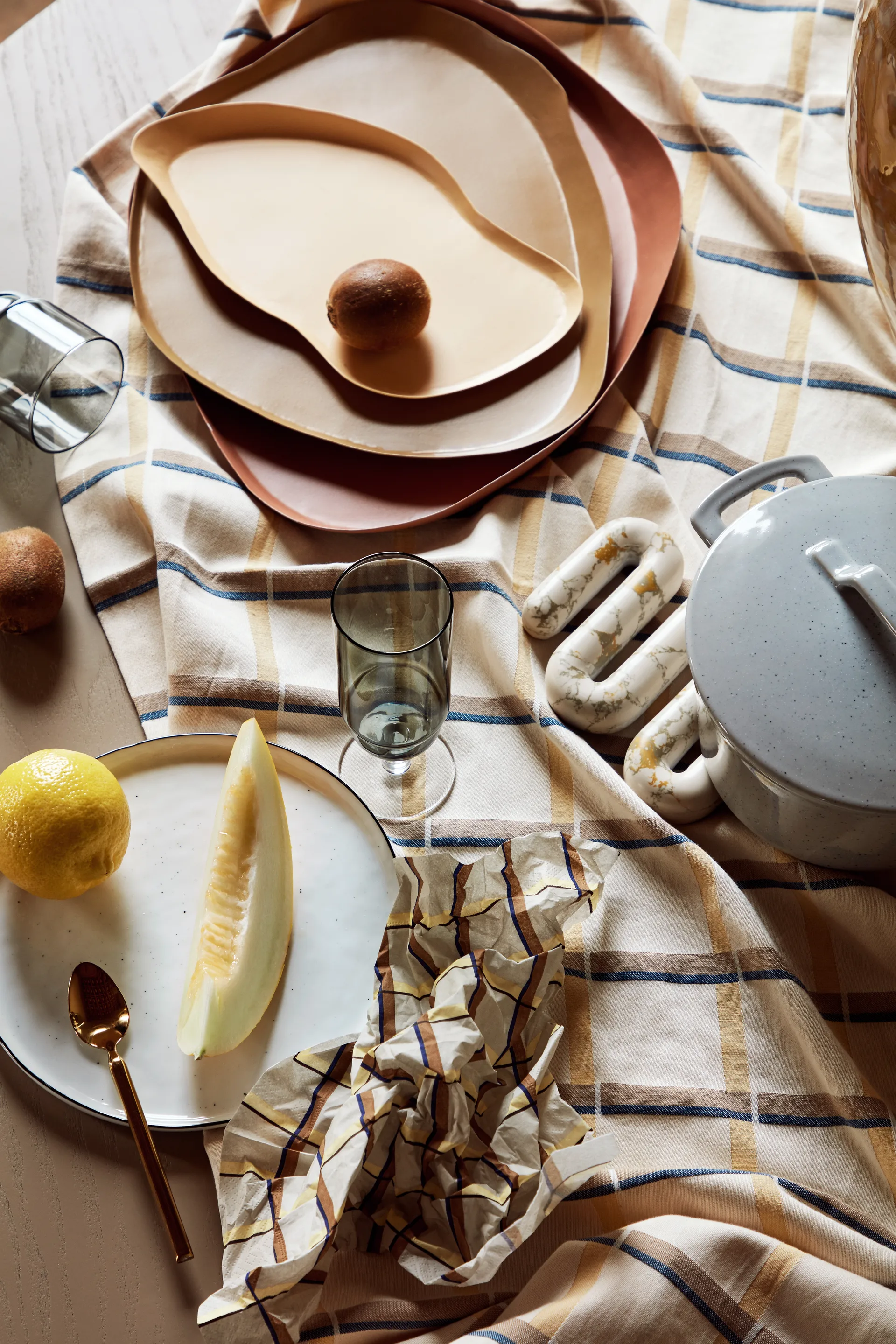 Vajilla Nordic Salt, 12 piezas Broste Copenhagen