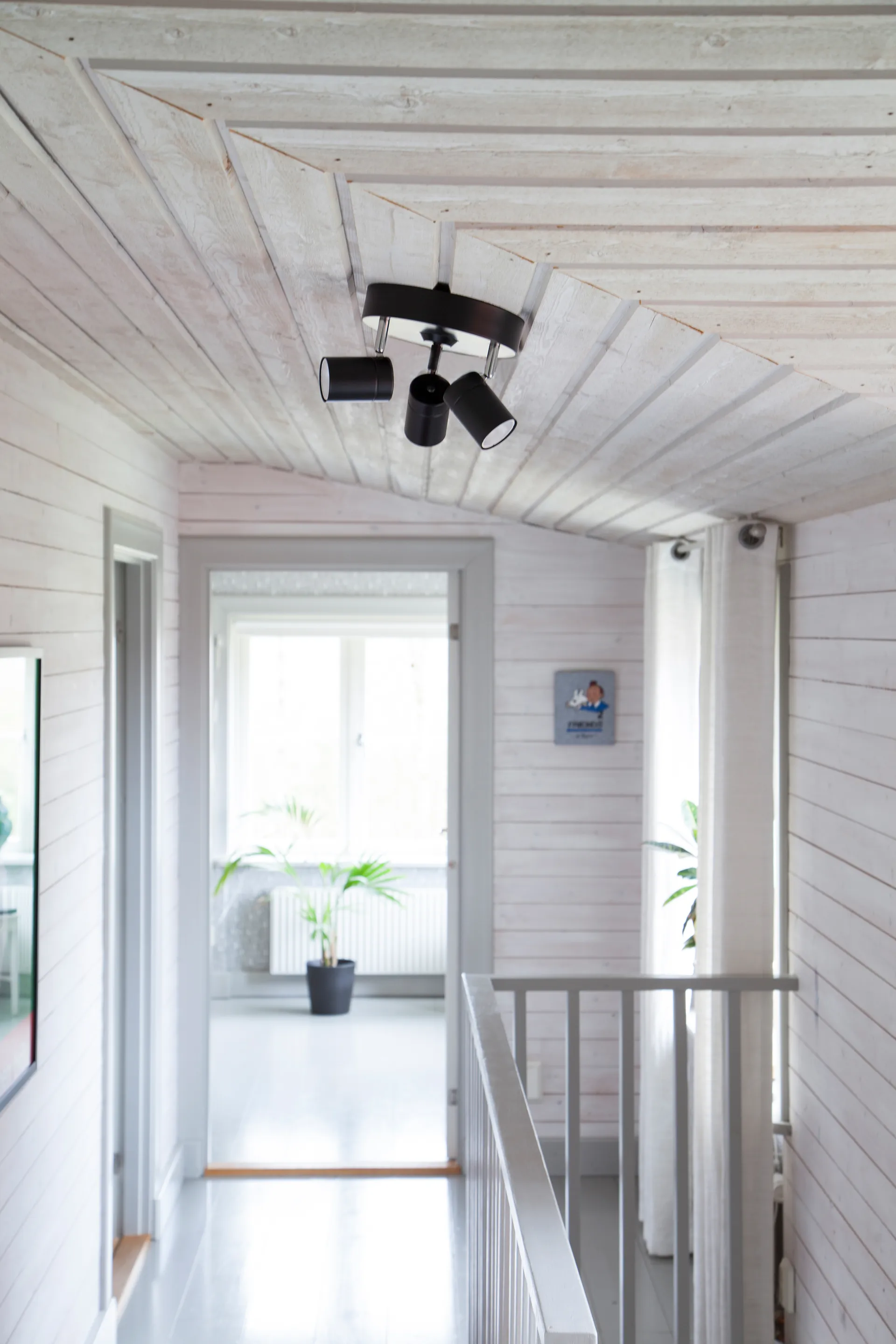 Foco de techo con 3 focos Correct, negro By Rydéns