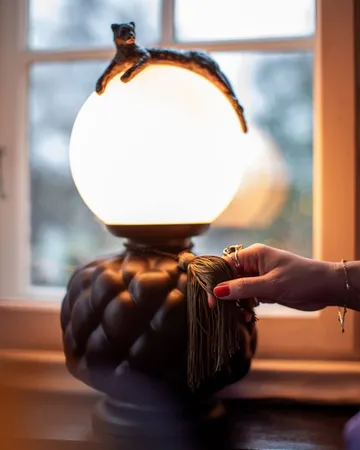 Lámpara de mesa Viva La Diva 45 cm - Negro-blanco mate - By Rydéns