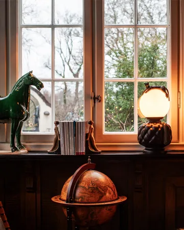 Lámpara de mesa Viva La Diva 45 cm - Negro-blanco mate - By Rydéns