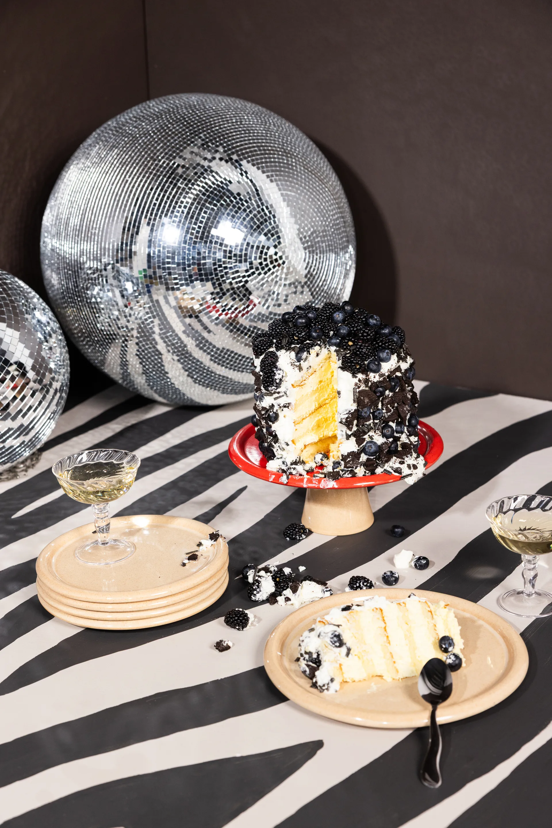 Fuente para tarta Porto Ø26x11 cm, Rojo-beige Byon