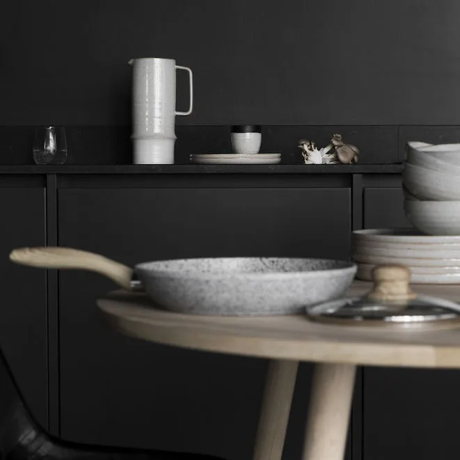 Jarra Asparagus beige-blanco mate, 17 cm Byon