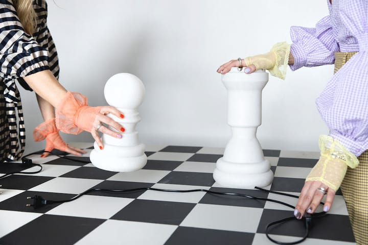 Lámpara de mesa Chess Pawn, White Byon
