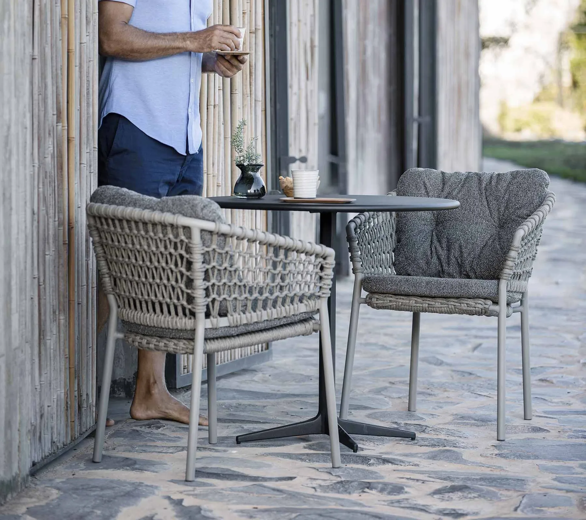 Mesa de café Drop Ø80 cm, Lava grey-lava grey Cane-line