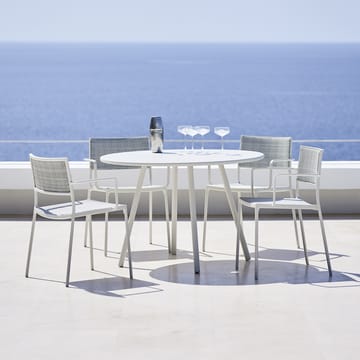 Silla con reposabrazos Less - Light grey - Cane-line