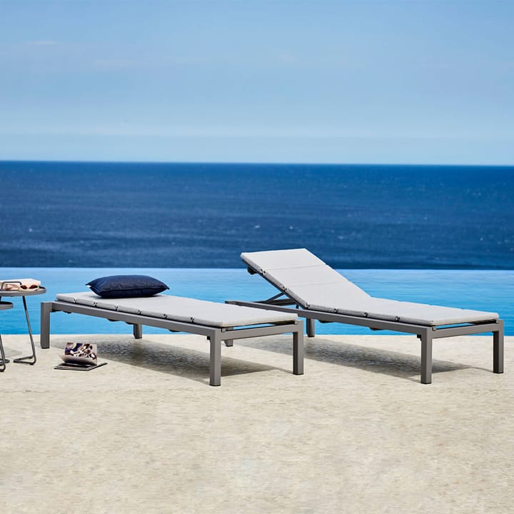 Tumbona Relax, Cane-Line Natté light grey, incluye cojín Cane-line