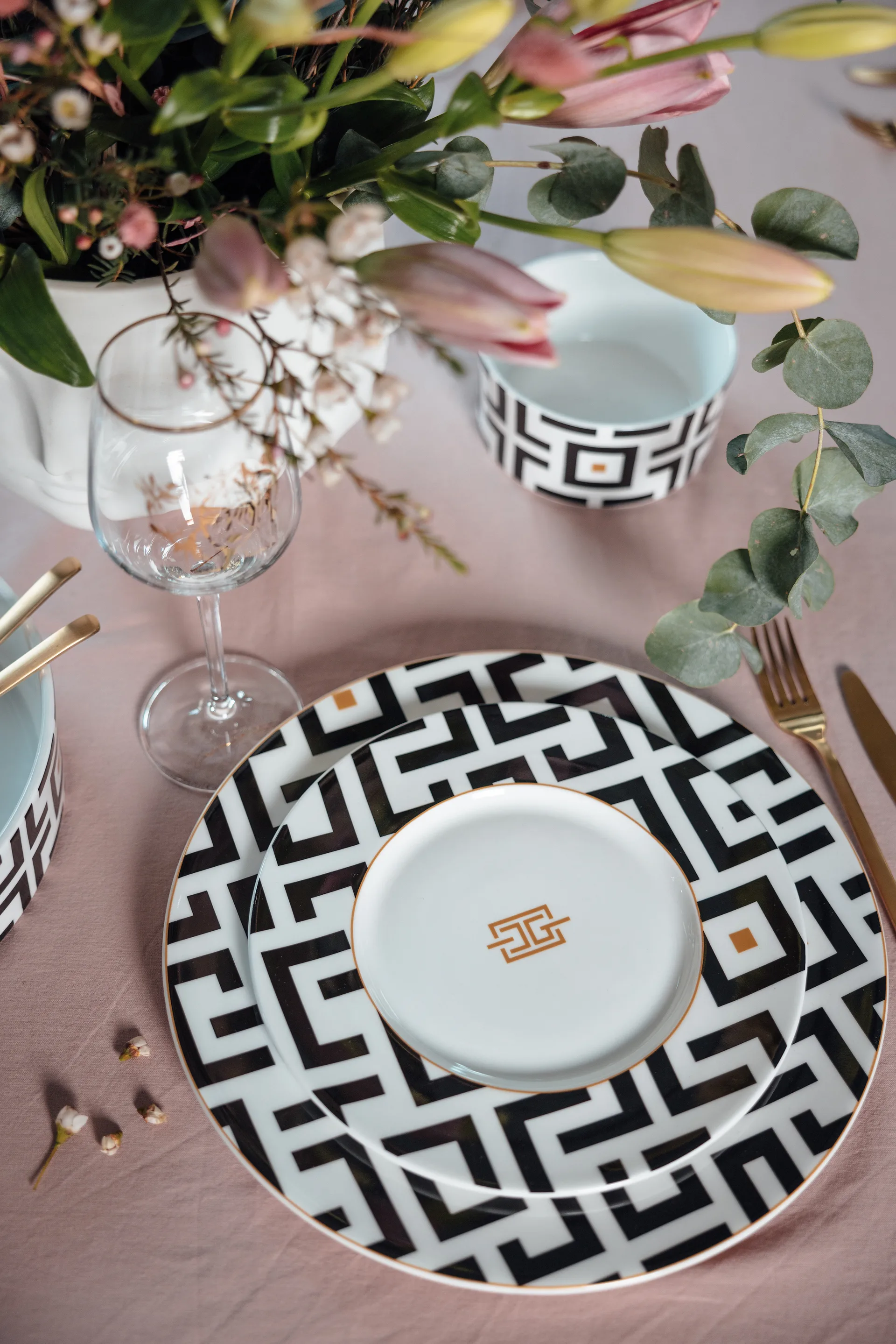 Plato DECO Ø29 cm, blanco-negro Carolina Gynning