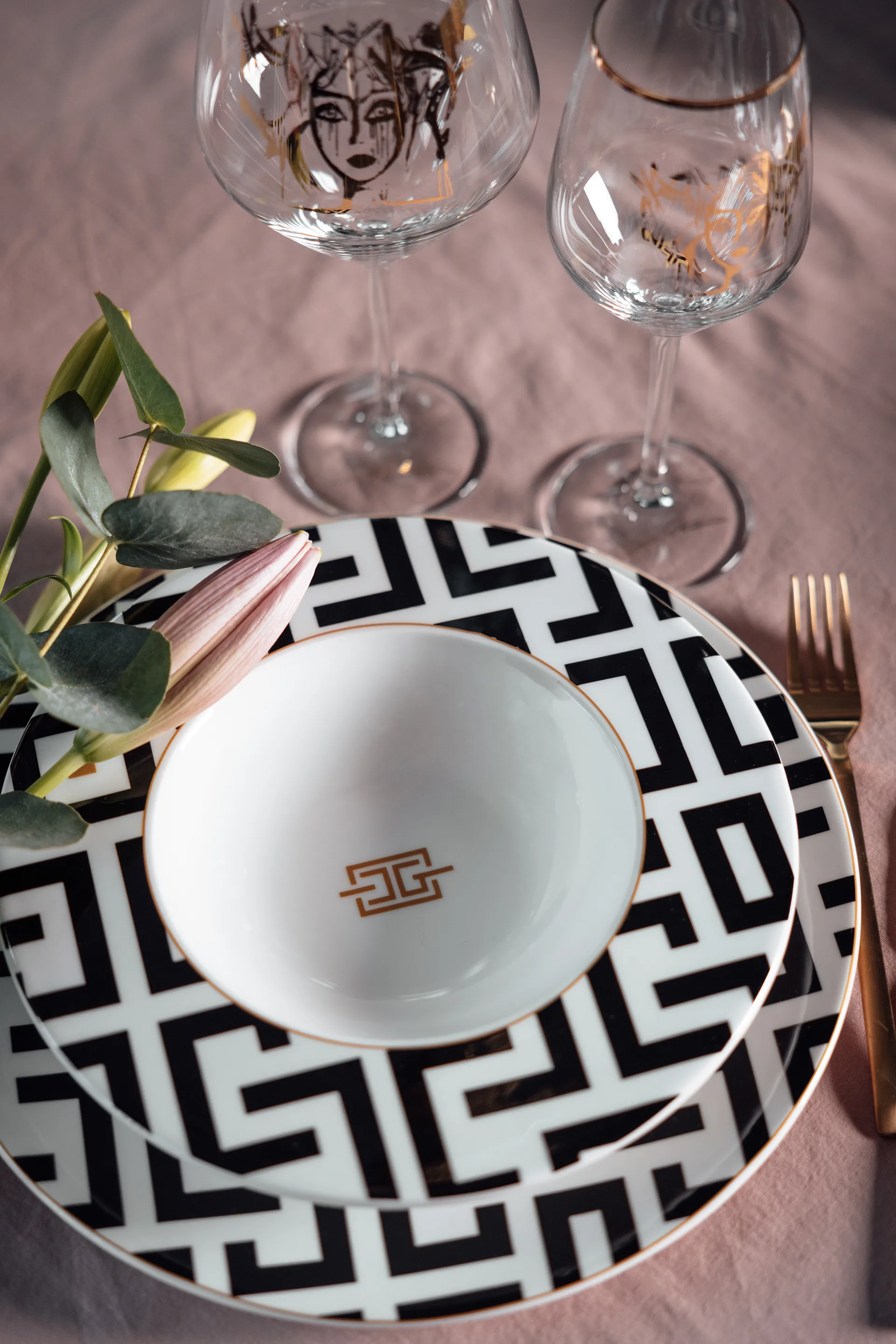 Plato hondo DECO Ø24,5 cm, blanco-negro Carolina Gynning