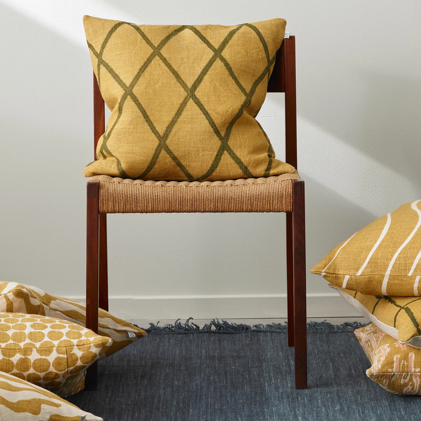 Alfombra Nanda 200x300 cm, Dark blue-blue Chhatwal & Jonsson