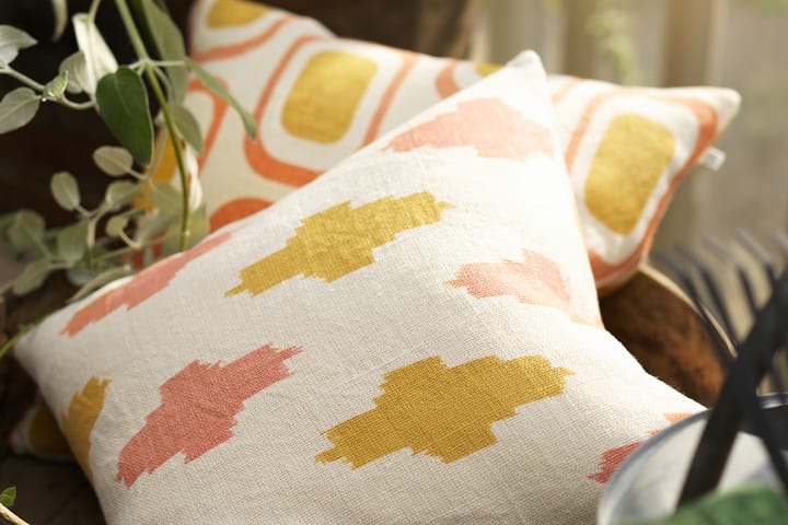 Funda de cojín Ikat Agra 50x50 cm, Rose-spicy yellow Chhatwal & Jonsson