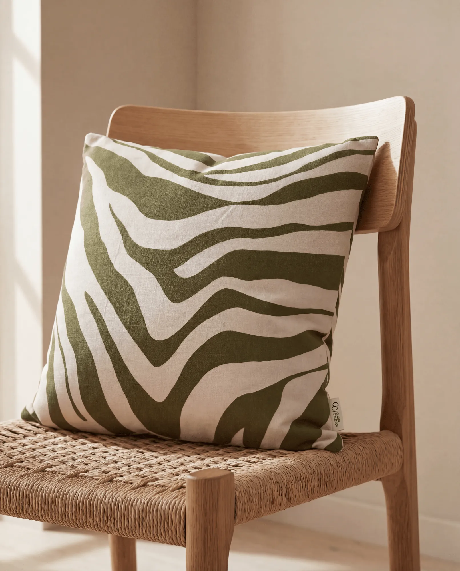 Funda de cojín Savannah, Green-off white, 50x50 cm Classic Collection