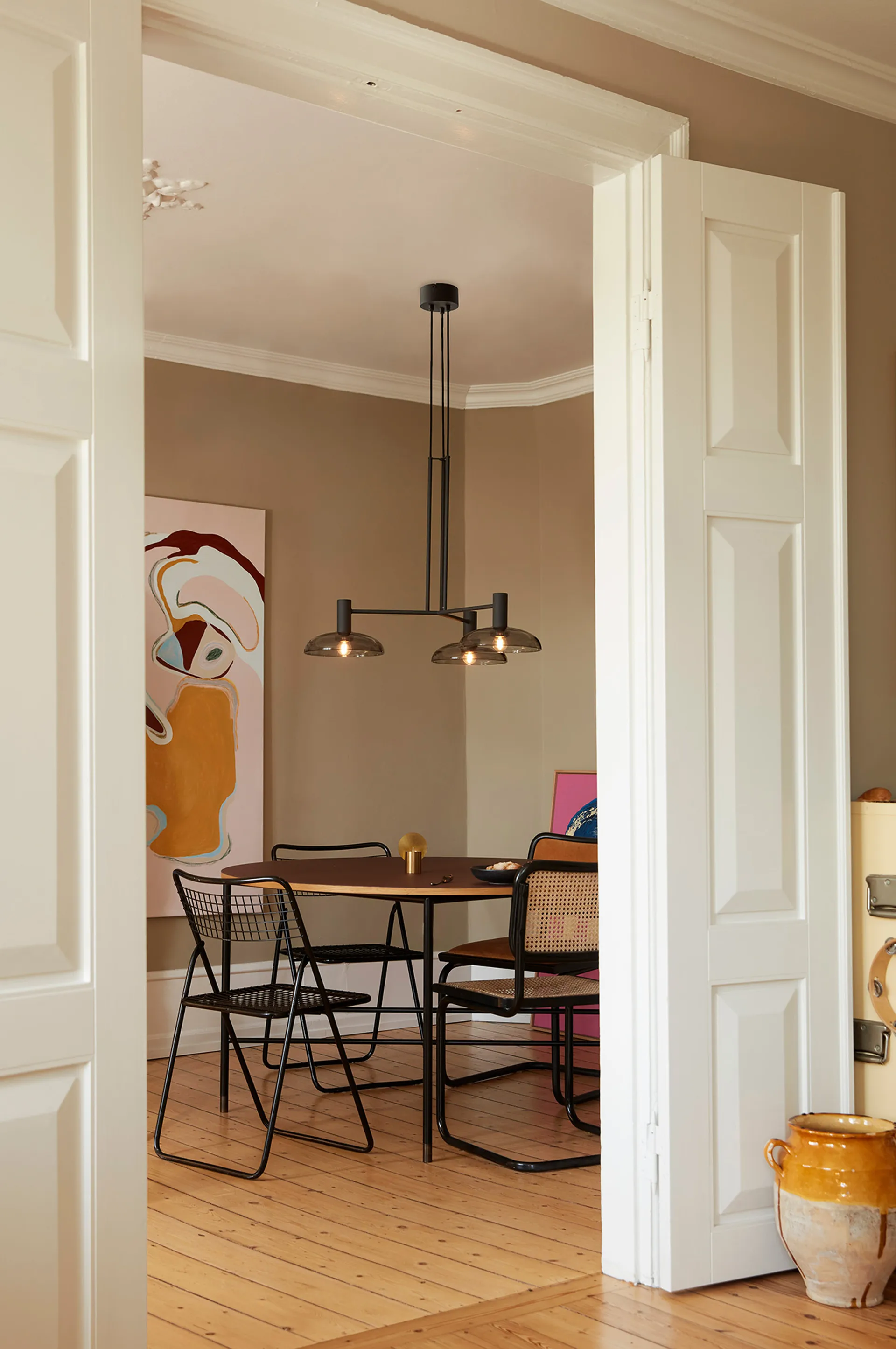 Lámpara colgante Ufo Circle, negro CO Bankeryd