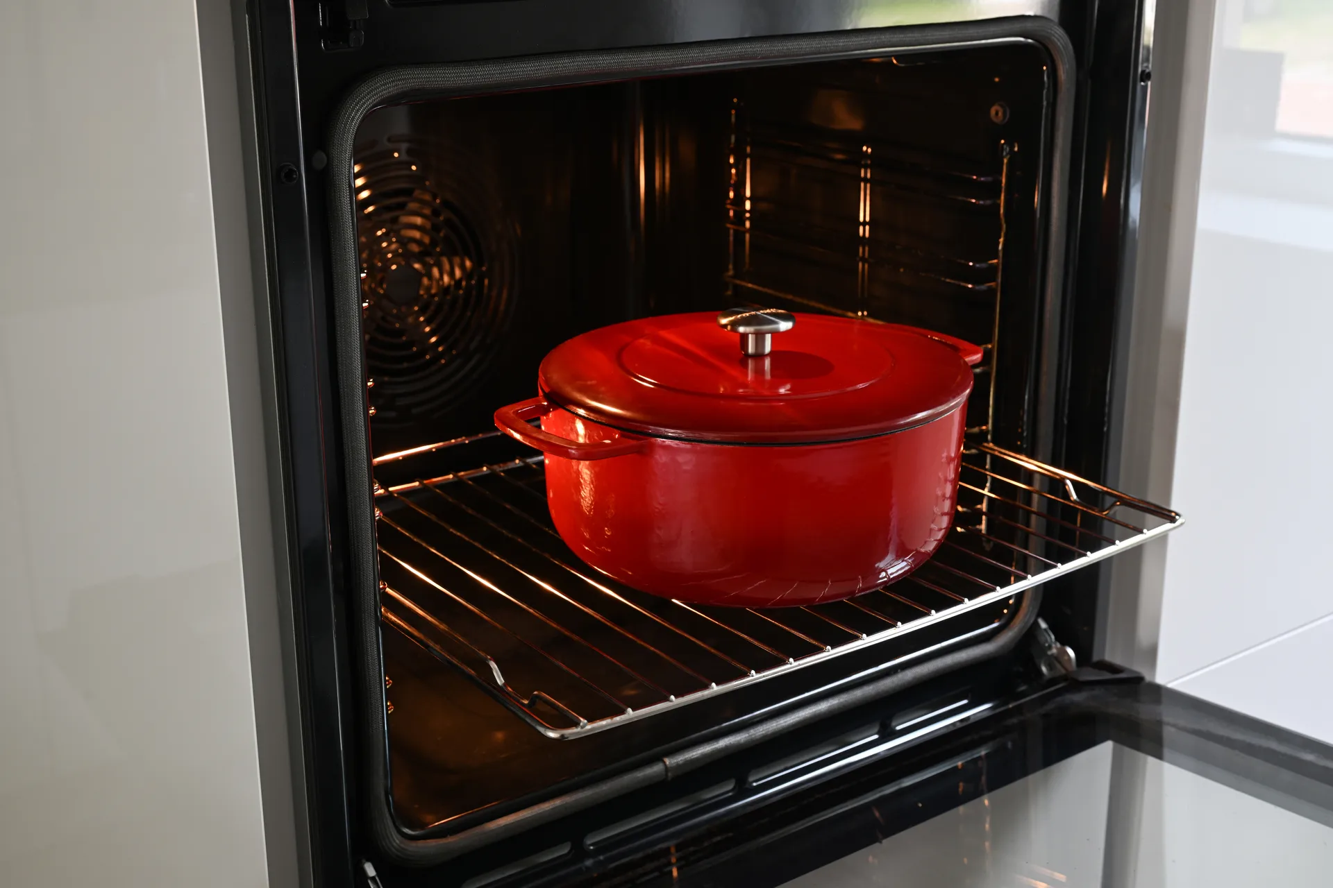 Olla de hierro fundido esmaltada Combekk Enameled Ø24 cm , Cherry Combekk