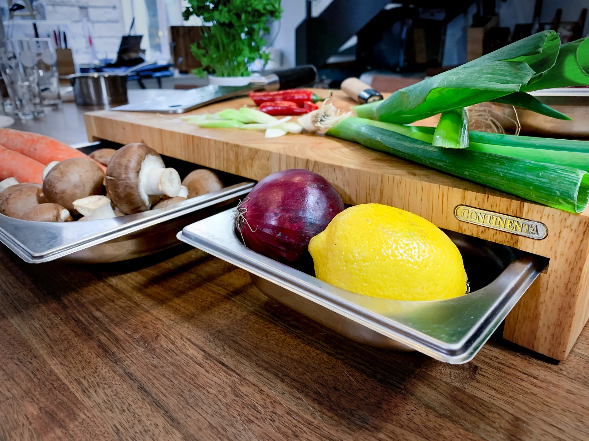 Tabla de cortar madera de caucho con 3 bandejas, 32x48 cm Continenta