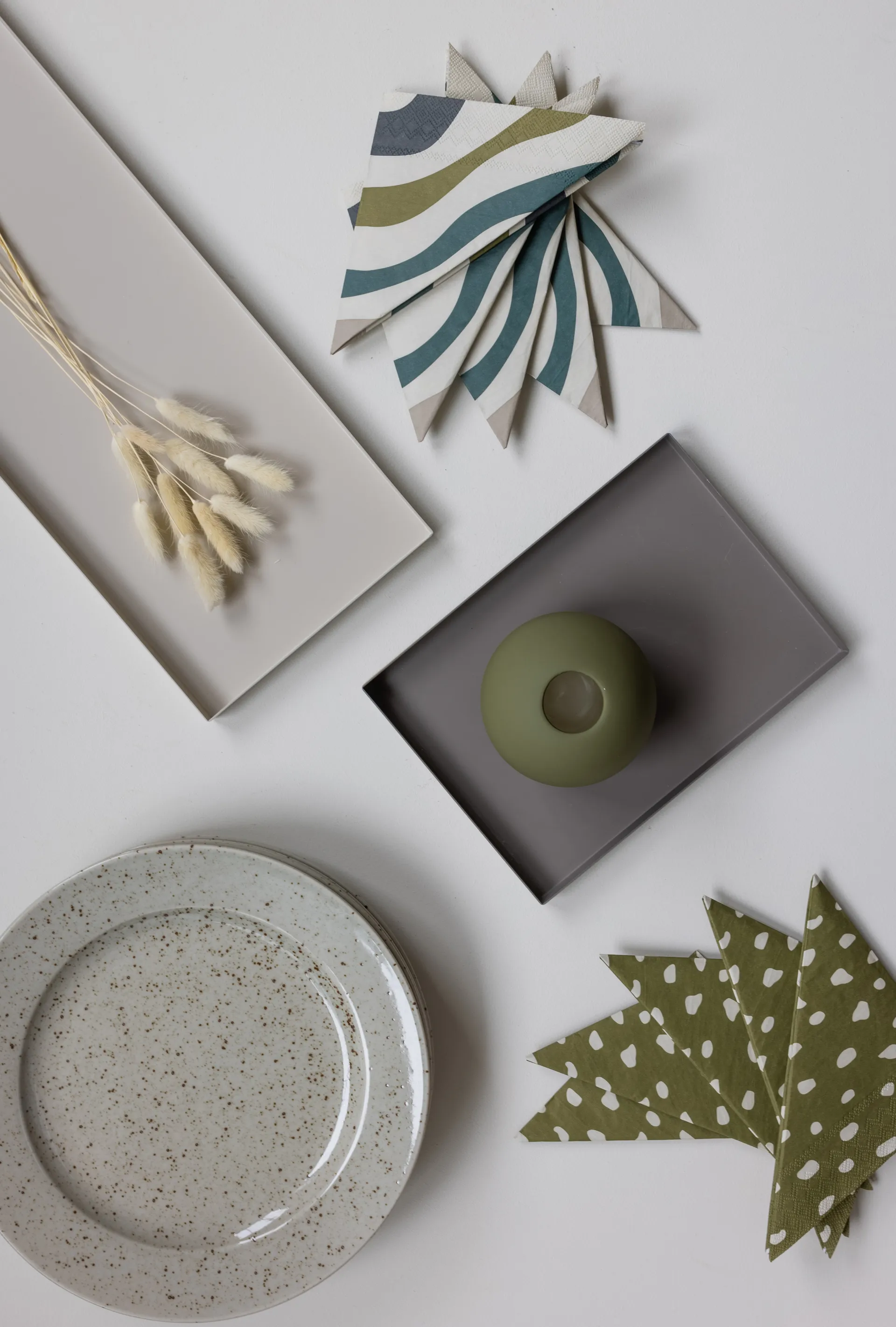 20 Servilletas Dots 33x33 cm, Olive Cooee Design