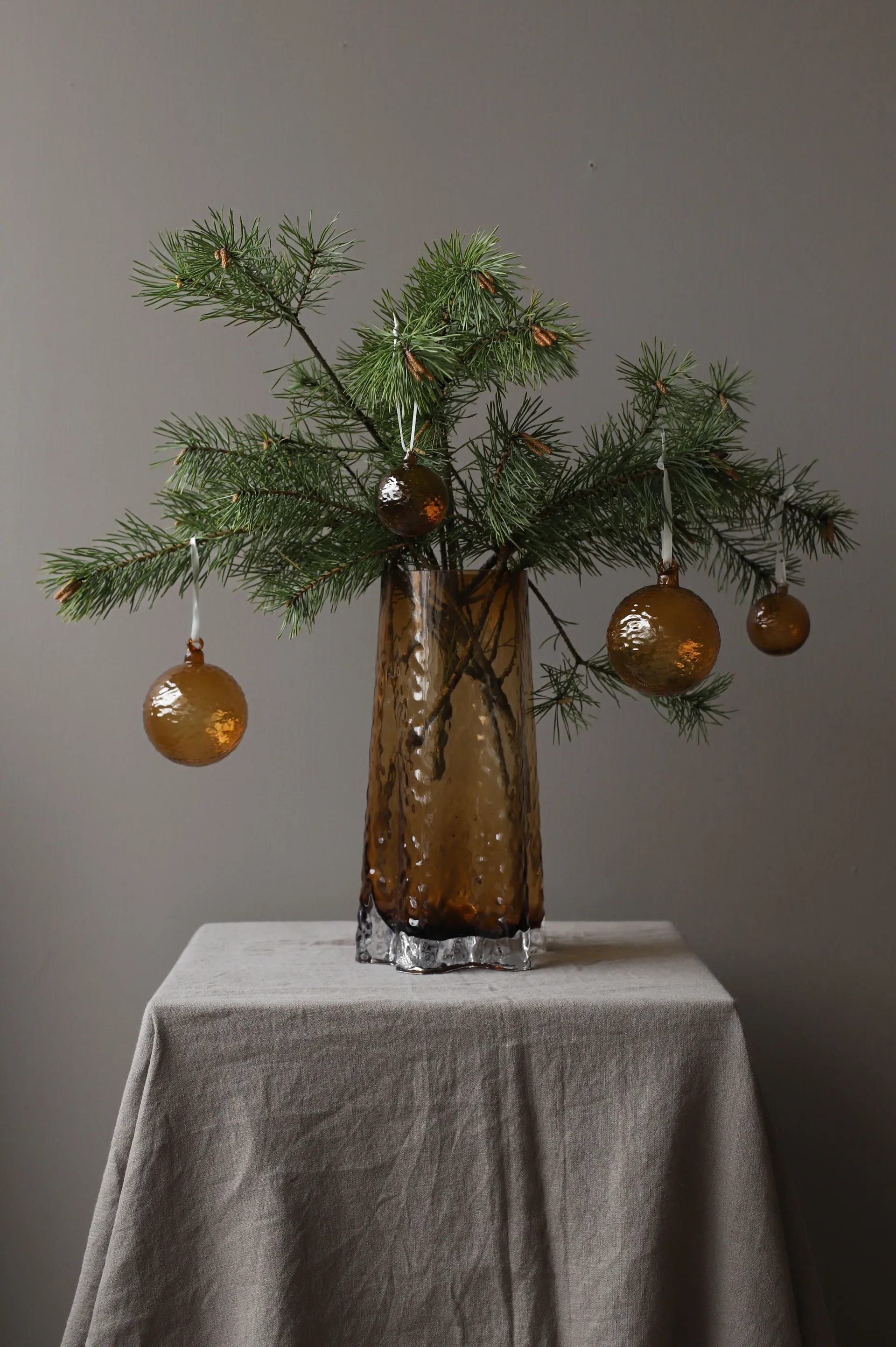 Bola de Navidad Gry Marble Ø8 cm, Cognac Cooee Design