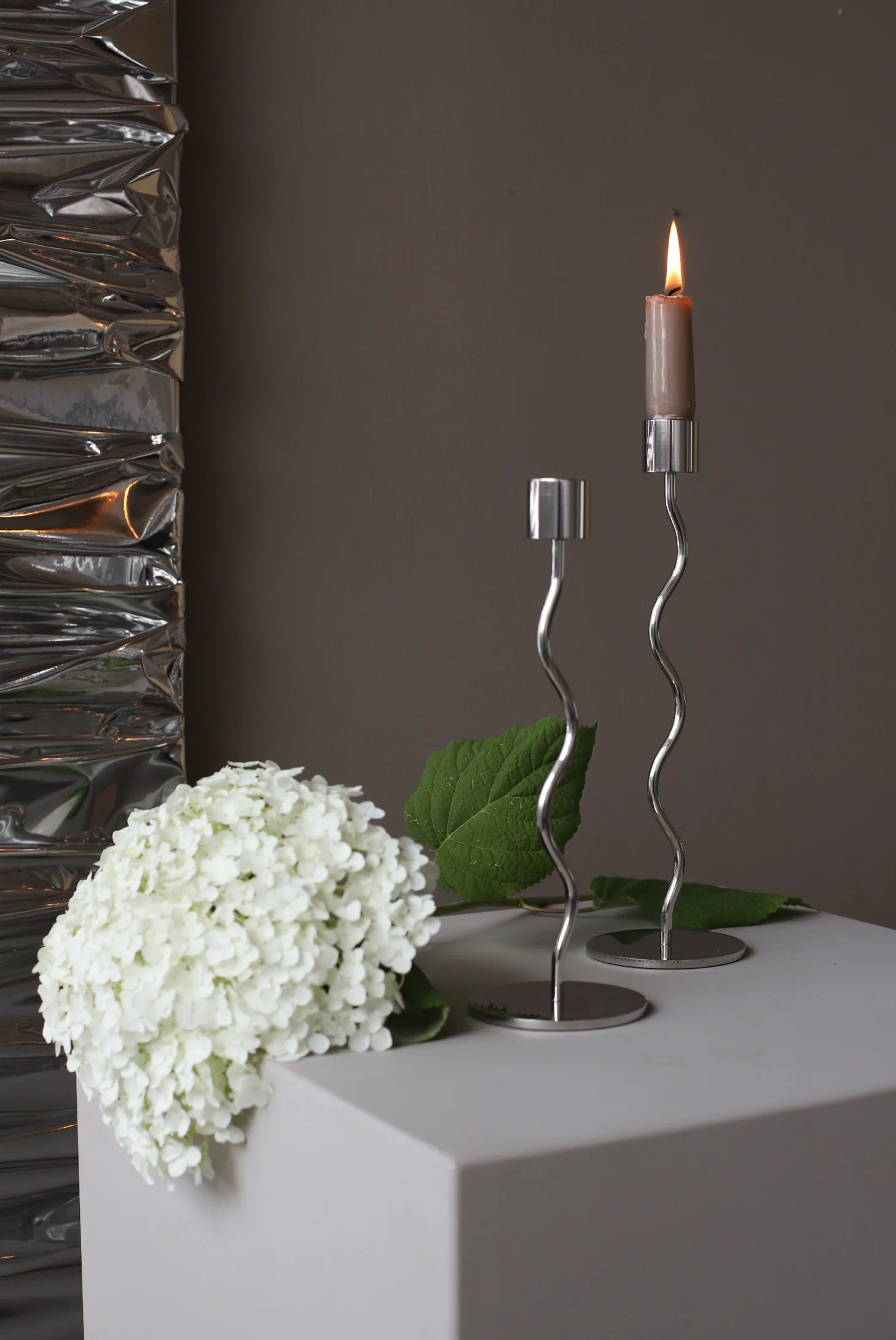 Candelabro Curved 23 cm, Acero inoxidable Cooee Design