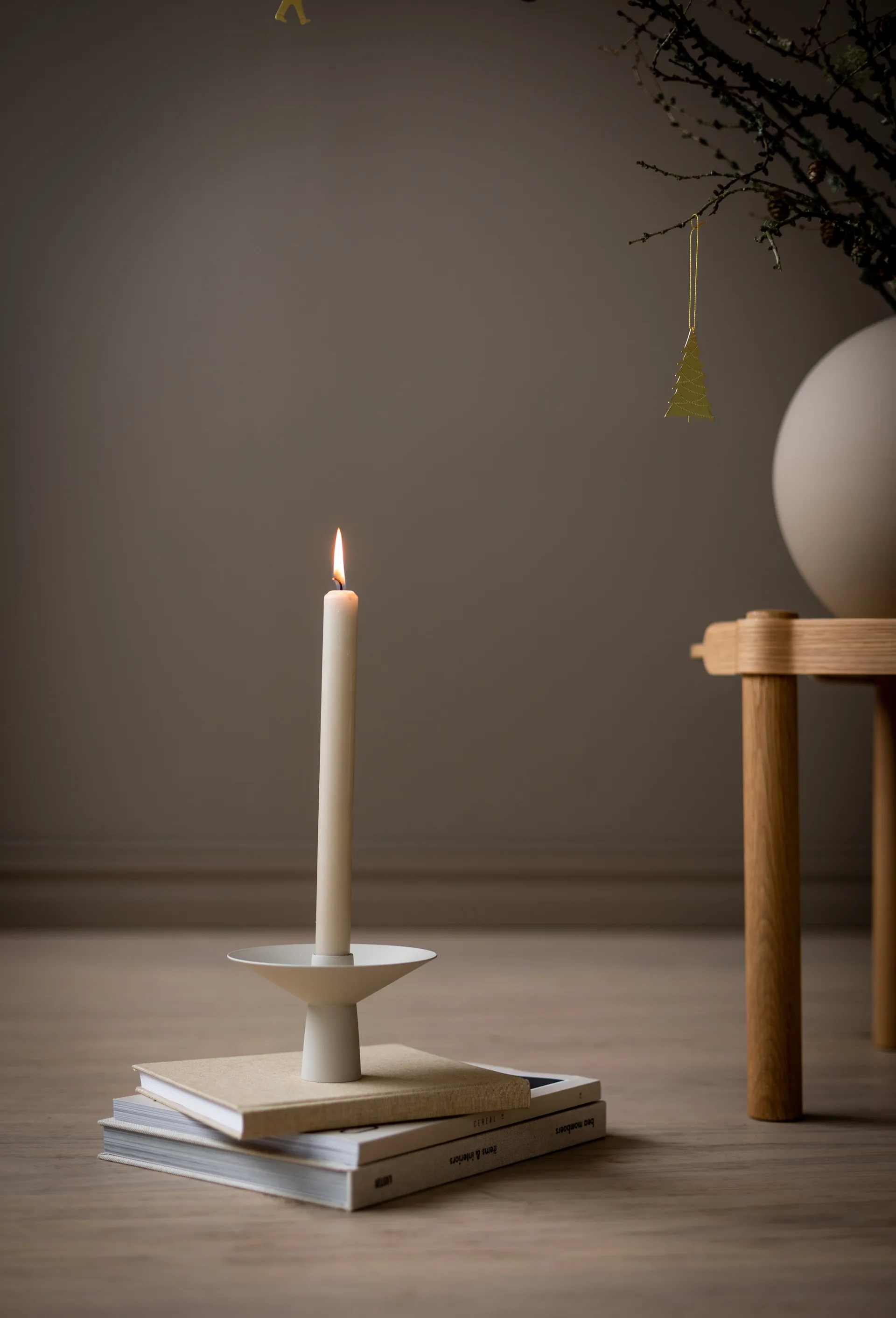 Candelabro Uma, Sand Cooee Design