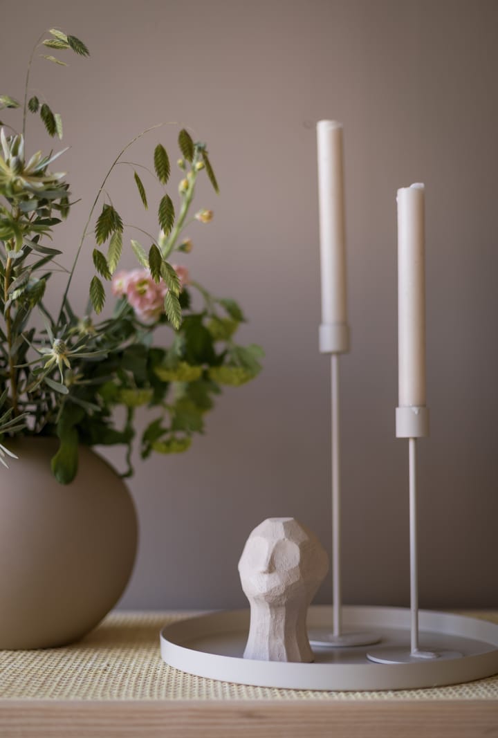 Escultura Benedict y Amal, Limestone Cooee Design