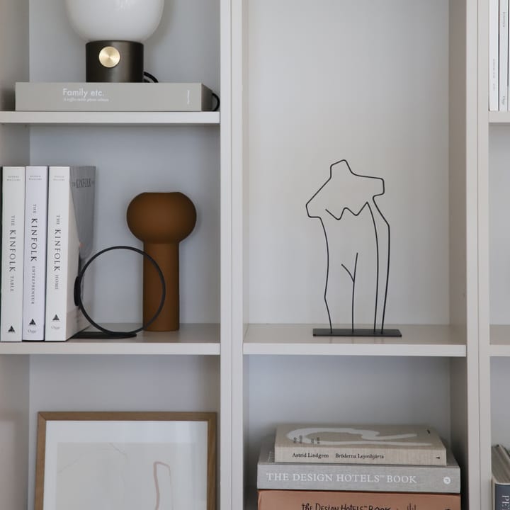 Escultura Ruth, negro Cooee Design