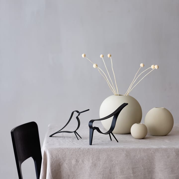 Figura Woody Bird pequeña, roble teñido de negro Cooee Design