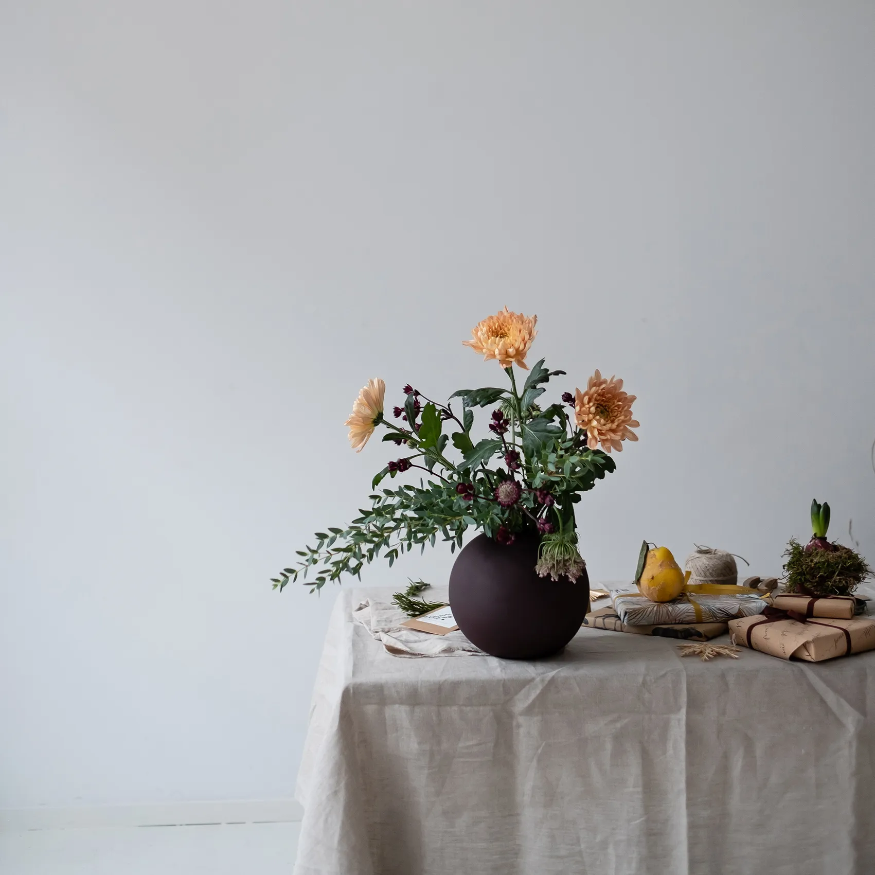 Jarrón Ball coffee, 20 cm Cooee Design