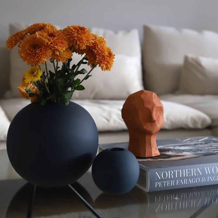 Jarrón Ball midnight blue, 20 cm Cooee Design