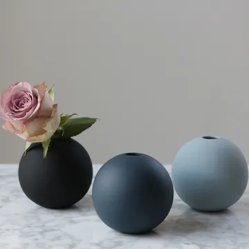 Jarrón Ball midnight blue - 8 cm - Cooee Design