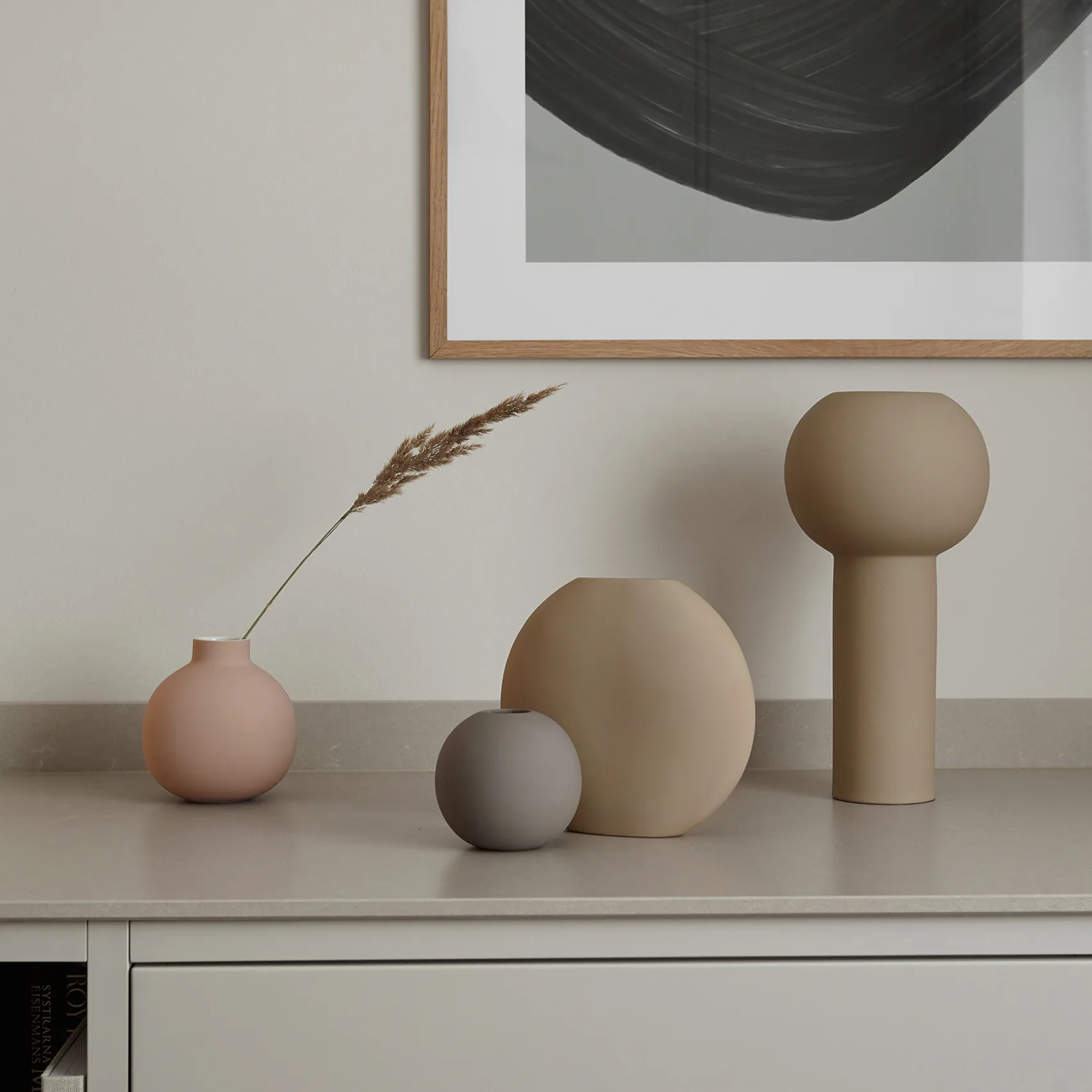 Jarrón Ball mud, 10 cm Cooee Design