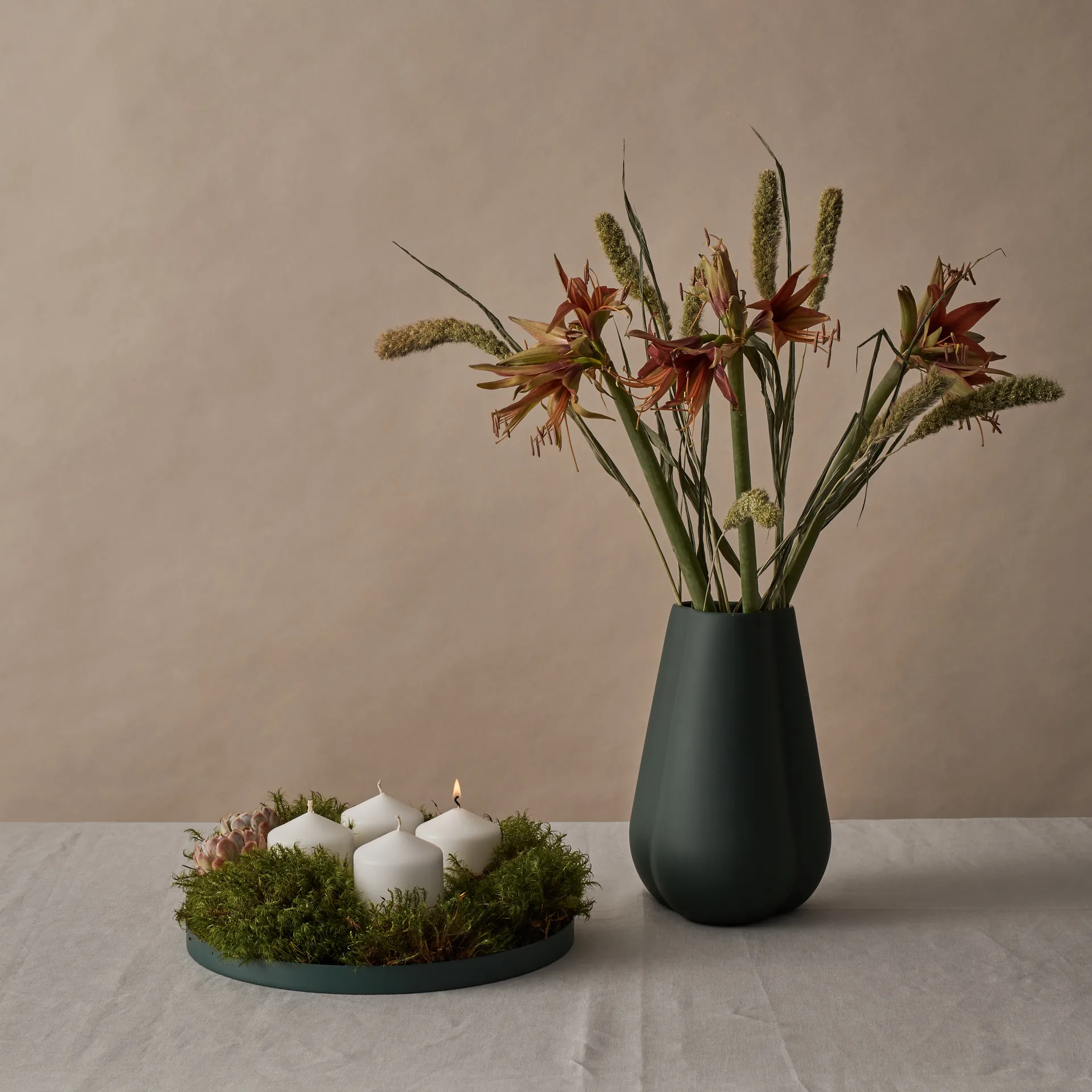 Jarrón Clover 25 cm, Dark green Cooee Design