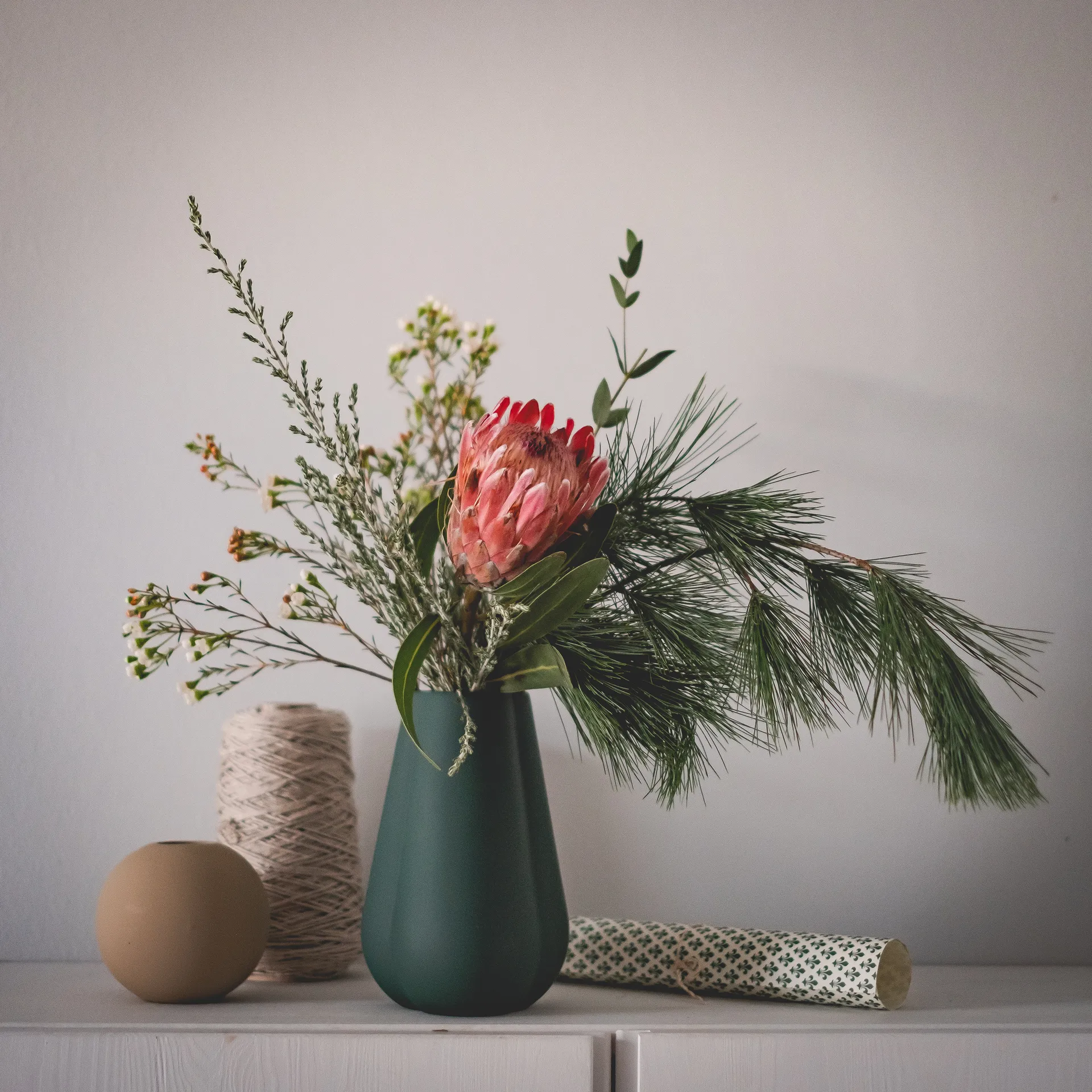 Jarrón Clover 25 cm, Dark green Cooee Design