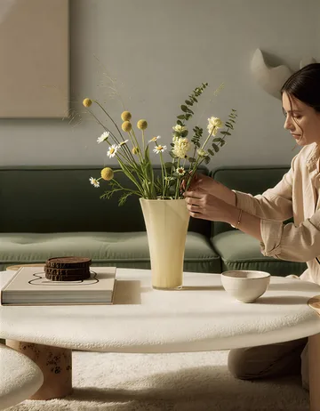 Jarrón Liliané 18 cm - Butter yellow - Cooee Design