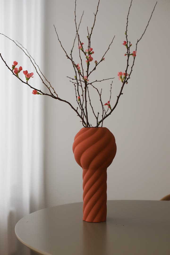 Jarrón Twist pillar 34 cm, Brick red Cooee Design