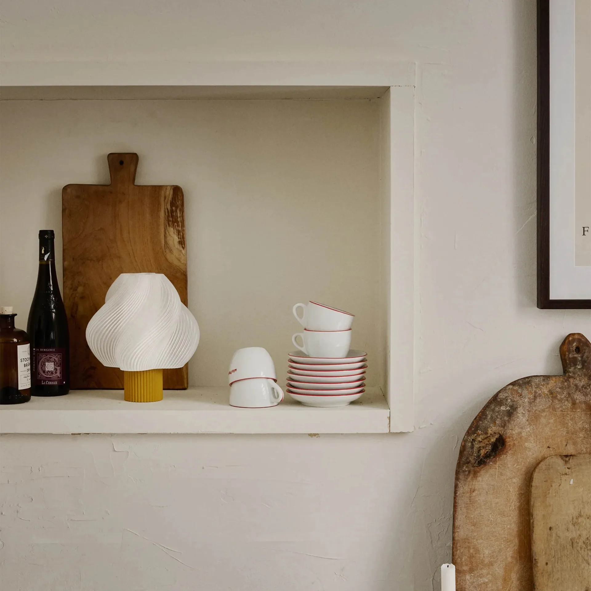 Lámpara de mesa portátil Soft Serve, Cloudberry, 23 cm Crème Atelier