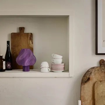 Lámpara de mesa portátil Soft Serve - Lavender sorbet, 23 cm - Crème Atelier