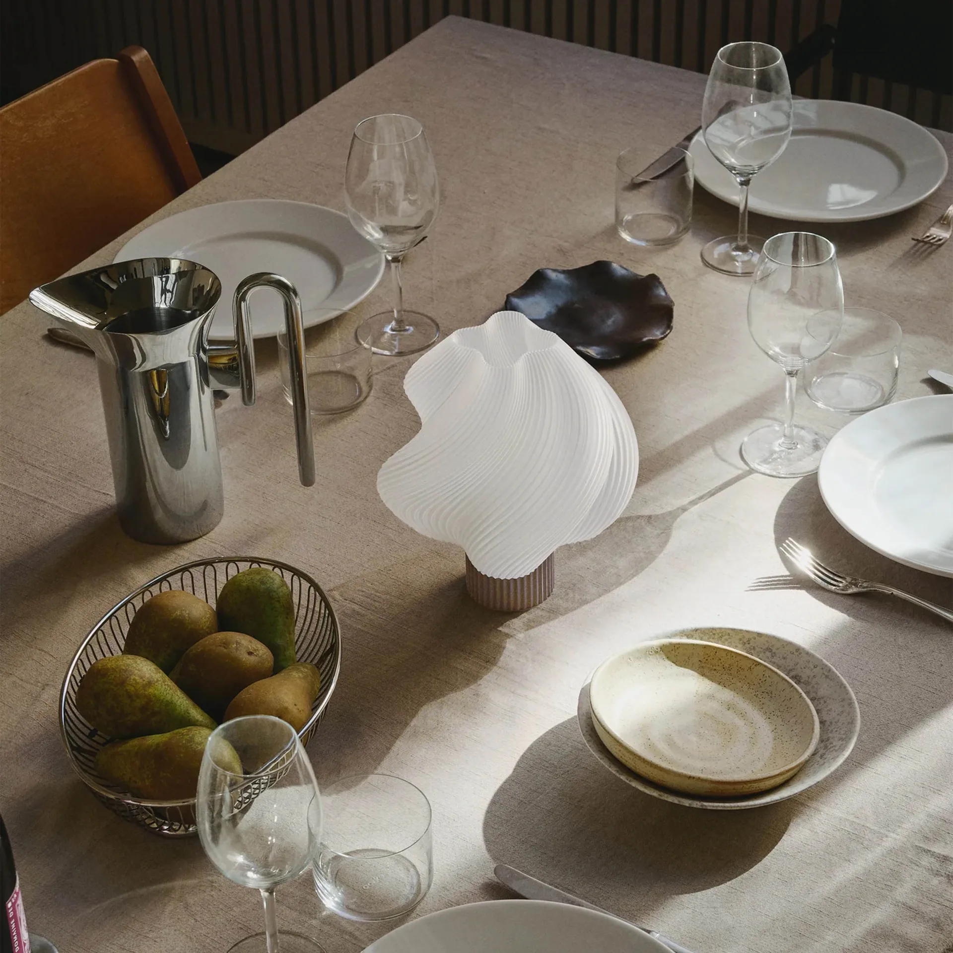 Lámpara de mesa portátil Soft Serve, Mocha, 23 cm Crème Atelier