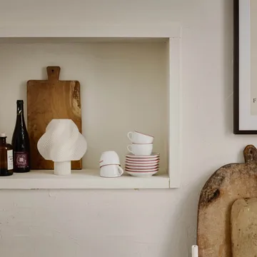 Lámpara de mesa portátil Soft Serve - Vanilla bean, 23 cm - Crème Atelier