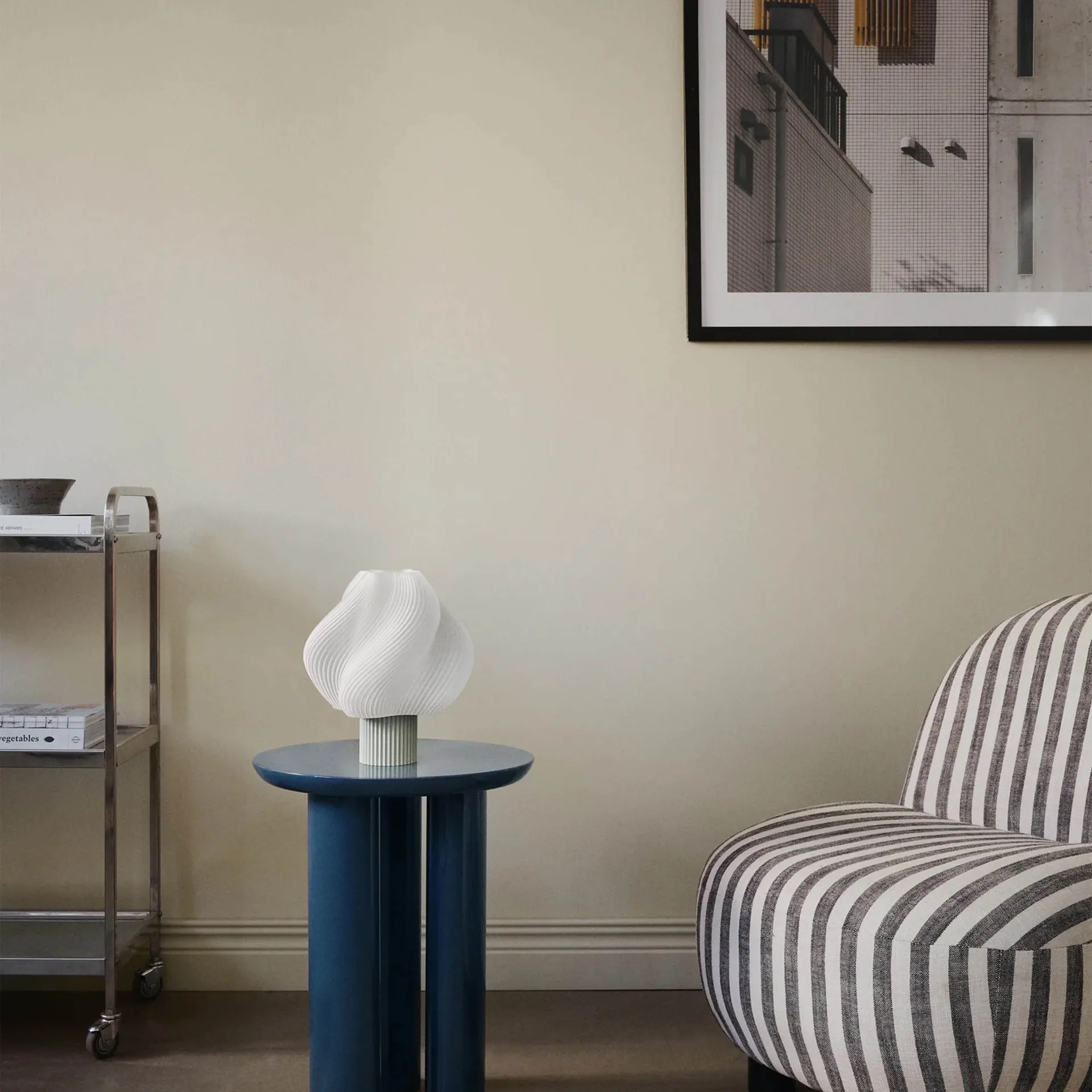 Lámpara de mesa Soft Serve, Matcha, Regular, 26 cm Crème Atelier