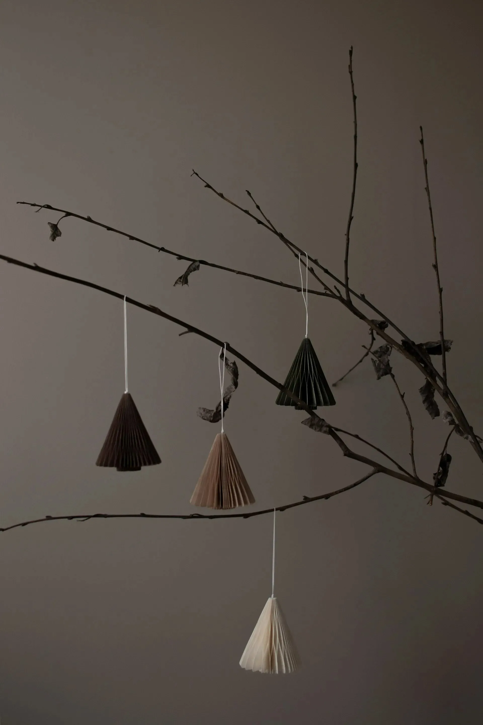 Adorno navideño Paper tree 7 cm, White DBKD