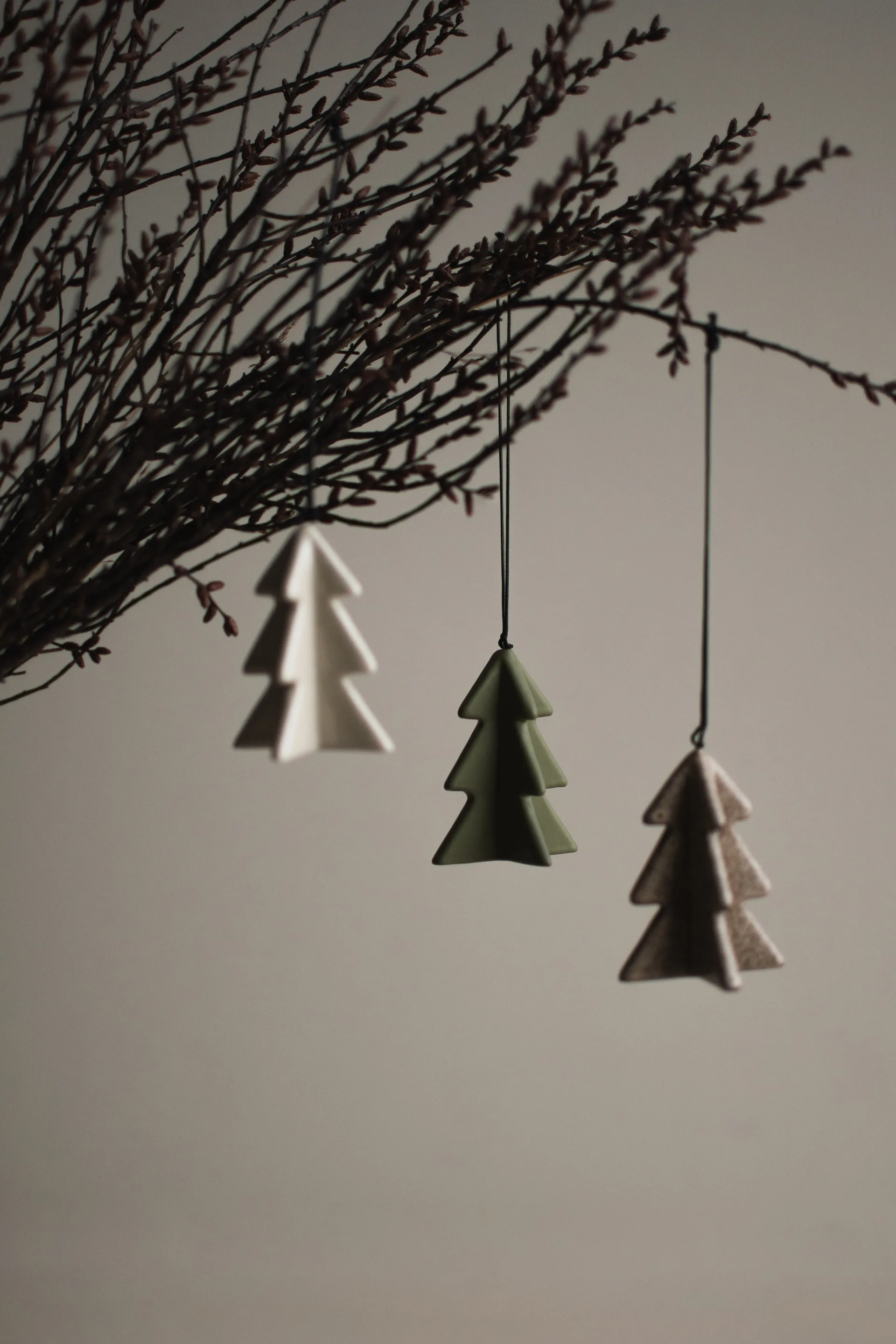 Árbol colgante de invierno 7 cm, Beige DBKD