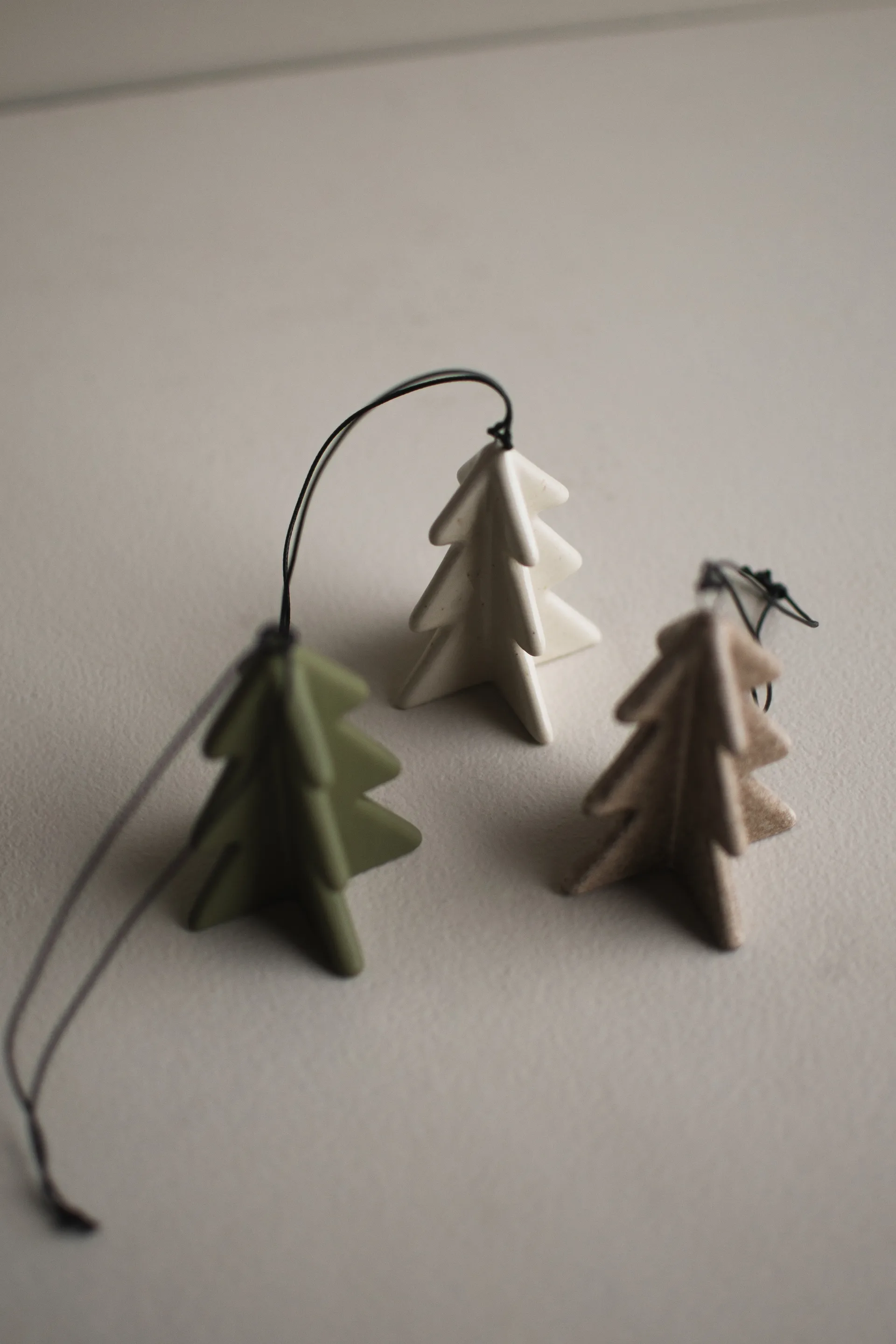 Árbol colgante de invierno 7 cm, Vainilla DBKD