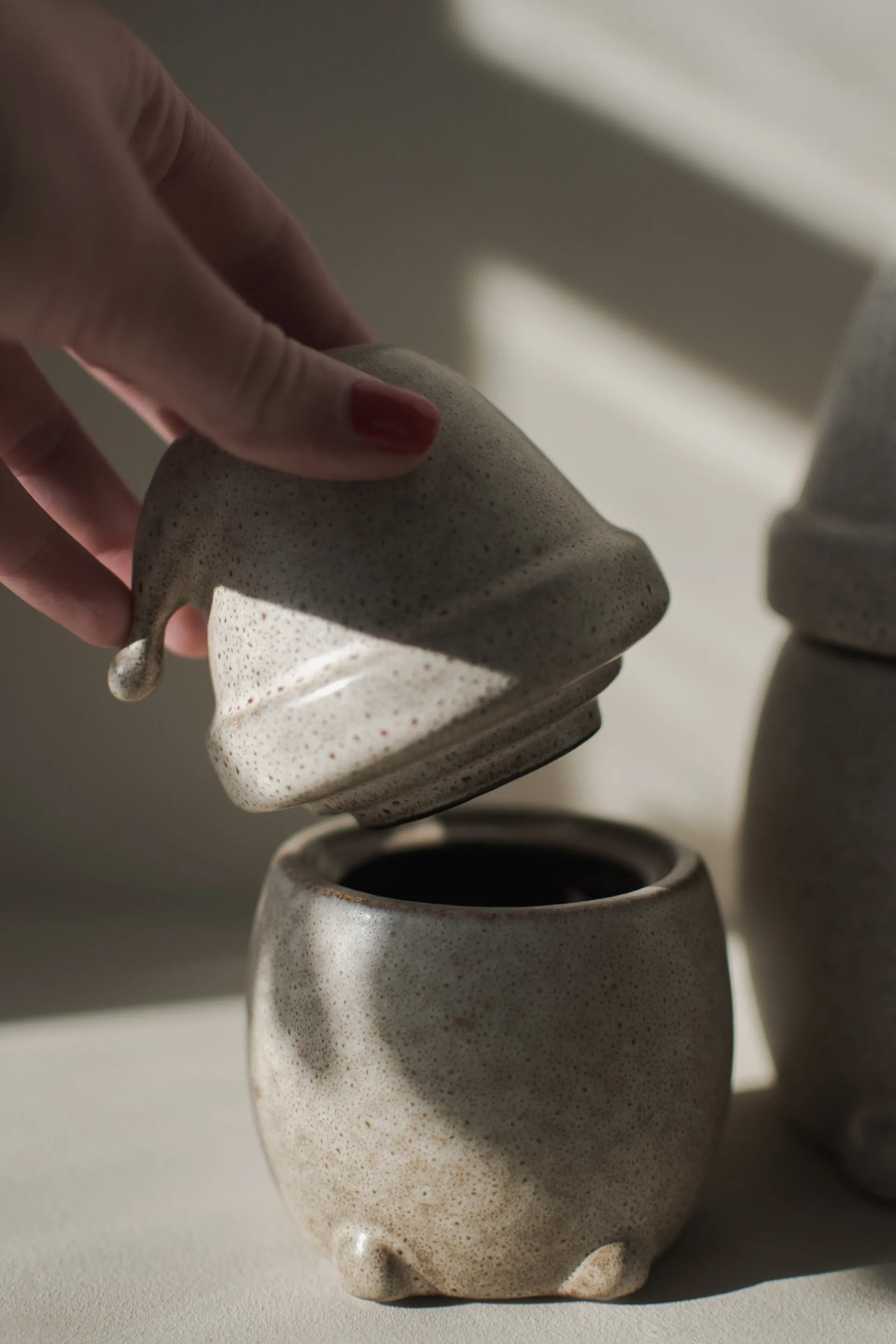 Bol con tapa Eating Santa pequeño, Beige DBKD