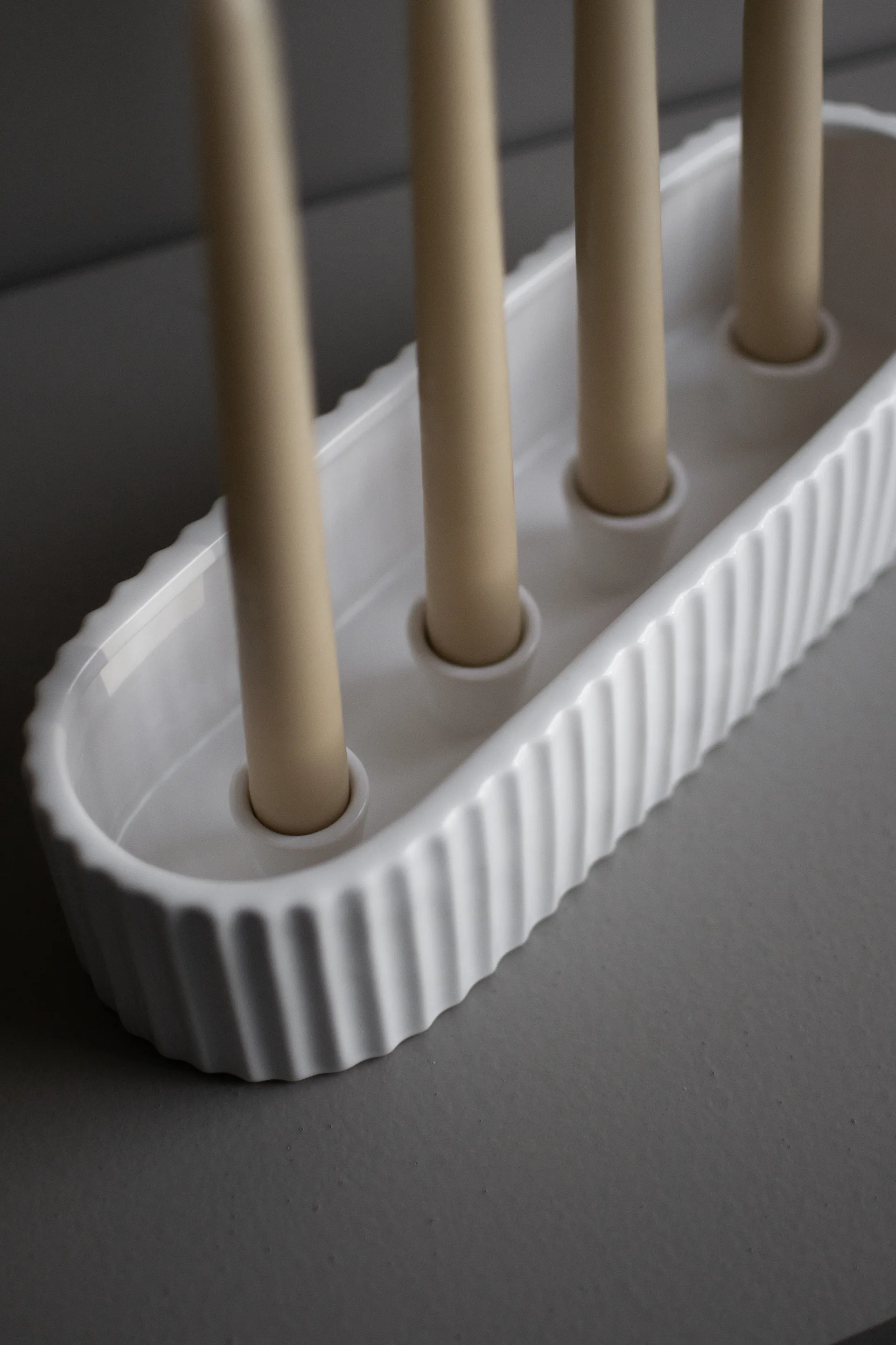 Candelabro de adviento Stripe 30 cm, Shiny white DBKD